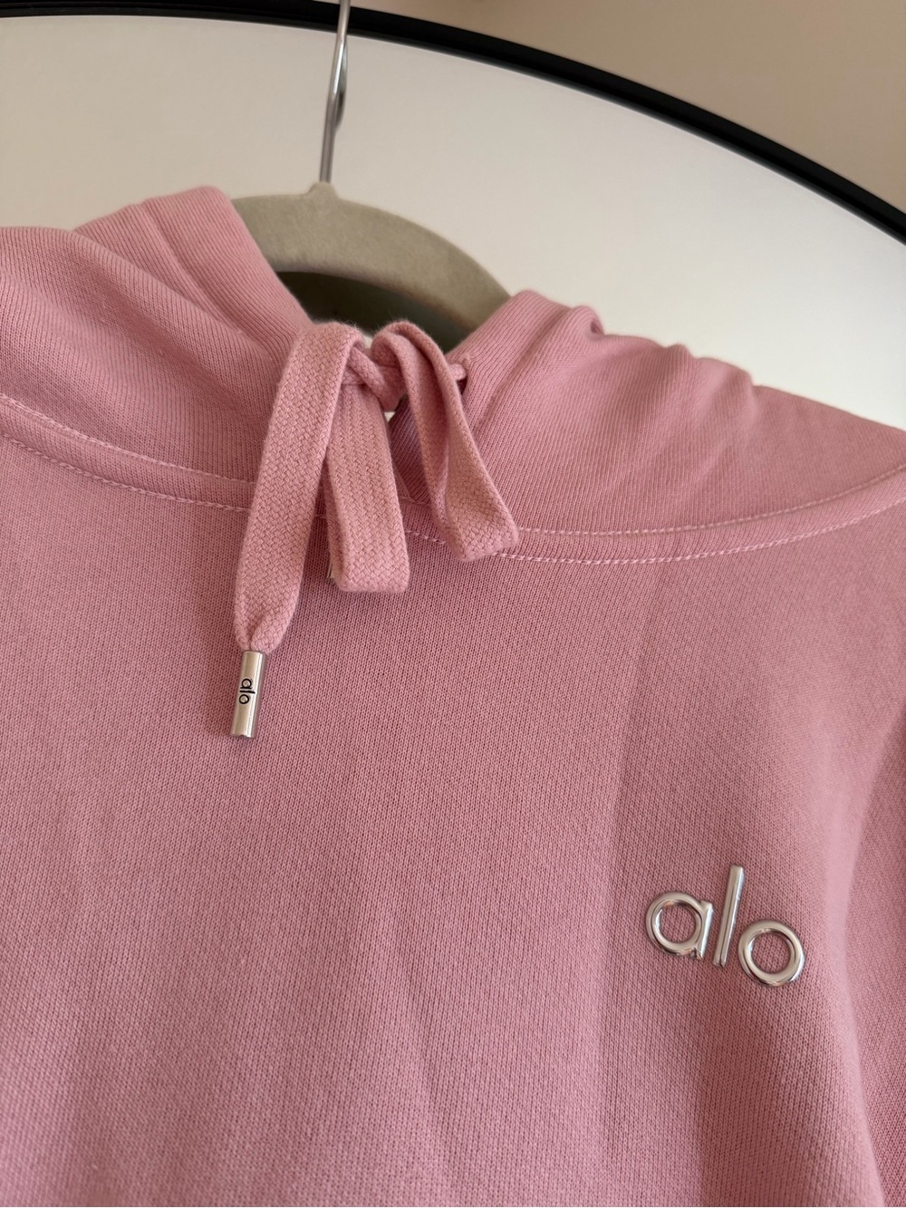 Alo Accolade Hoodie - Picture 5 of 7